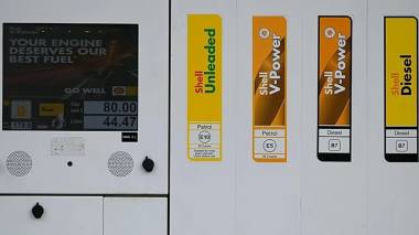 EU Countries Call for Windfall Tax on Oil Firms Amid War Profits Surge